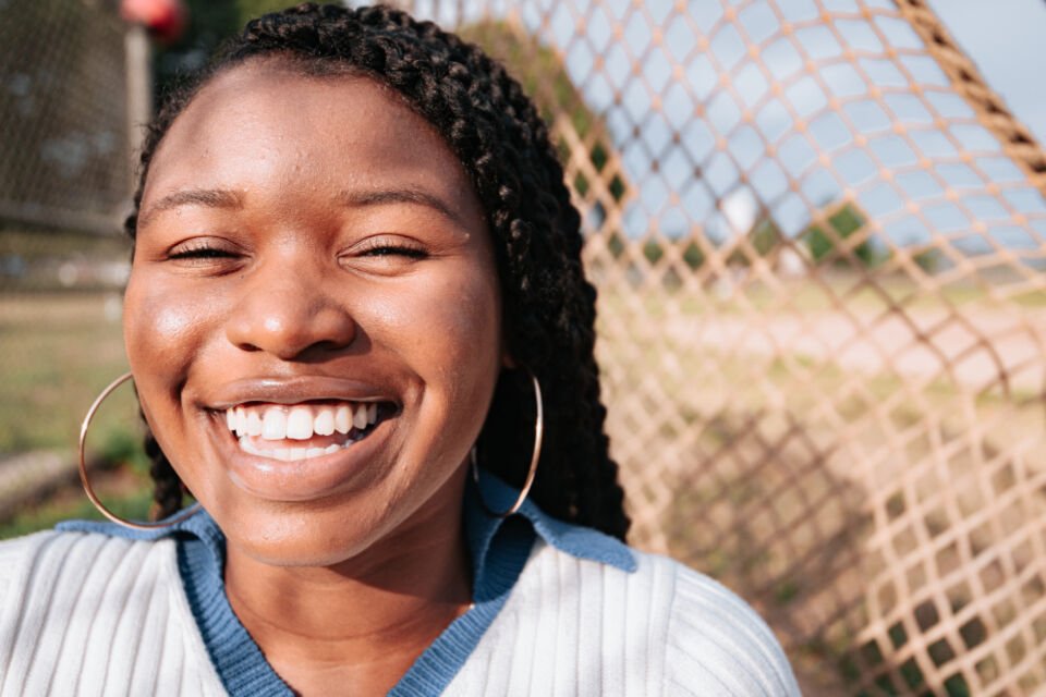 Retrato de mulher sorrindo